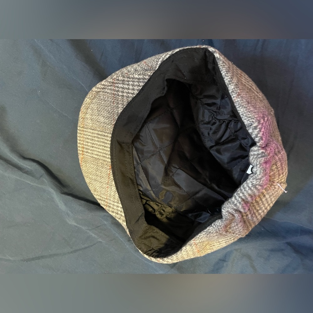 Wool hat perfect condition - Picture 4 of 5